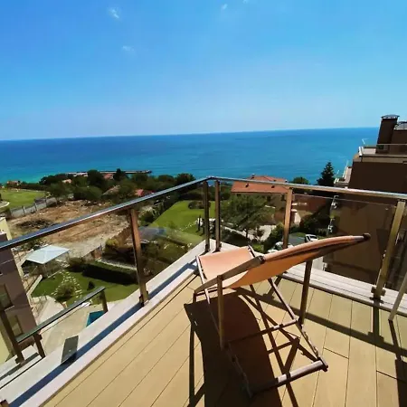 아파트 Sunrise Seaview Apartment 바르나