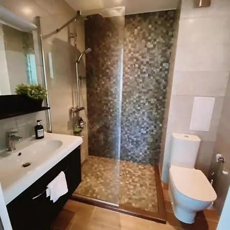 아파트 Sunrise Seaview Apartment