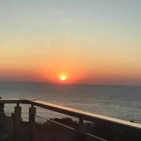 아파트 Sunrise Seaview Apartment *