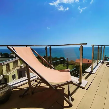 Sunrise Seaview Apartment 아파트 *