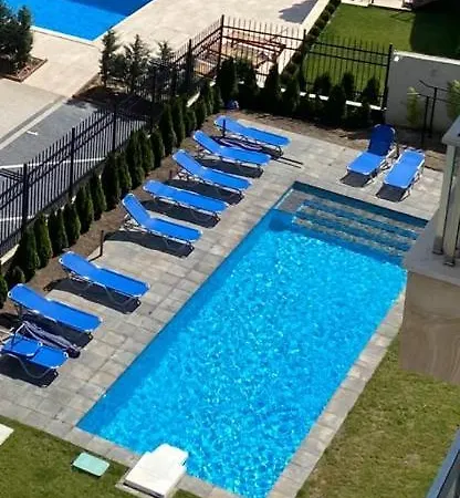 아파트 Sunrise Seaview Apartment 바르나